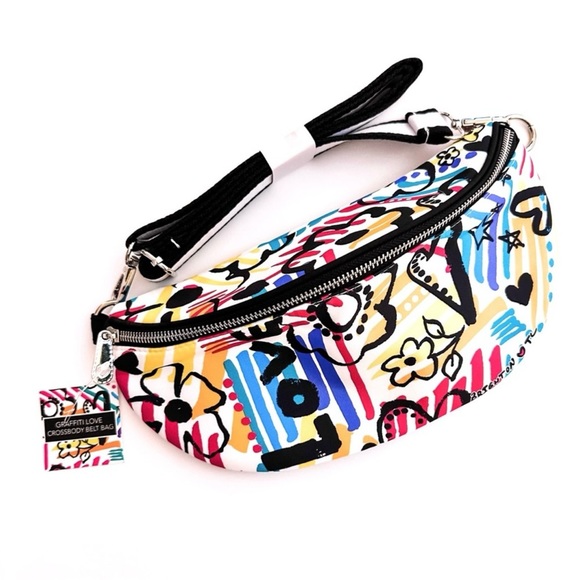 NWT Brighton Graffiti Love Cross Body Belt bag. - Picture 3 of 6